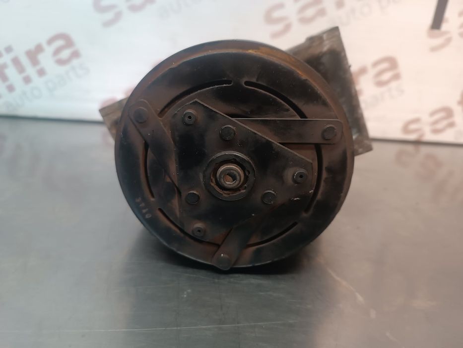 Compressor Ar Condicionado RENAULT CLIO IV - 926000217R
