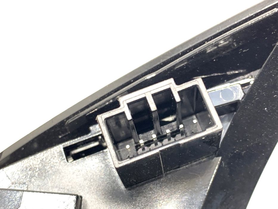 PRZEŁĄCZNIKI KIEROWNICY MITSUBISHI ECLIPSE 8602A116 WŁĄCZNIK