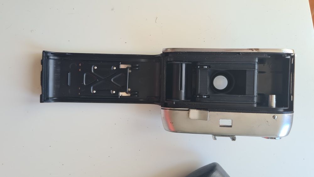 Maquina fotografica  vintage Halina paulette