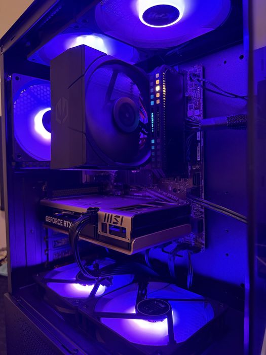 Komputer gamingowy nowy RTX 5060 | Ryzen 5500 | 1 TB SSD | 16 GB RAM |
