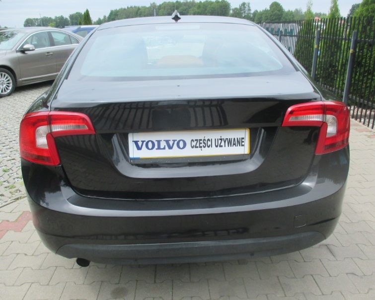 VOLVO S60 II Szyba Tył Tylna Karoseryjna Bagażnik Dpf