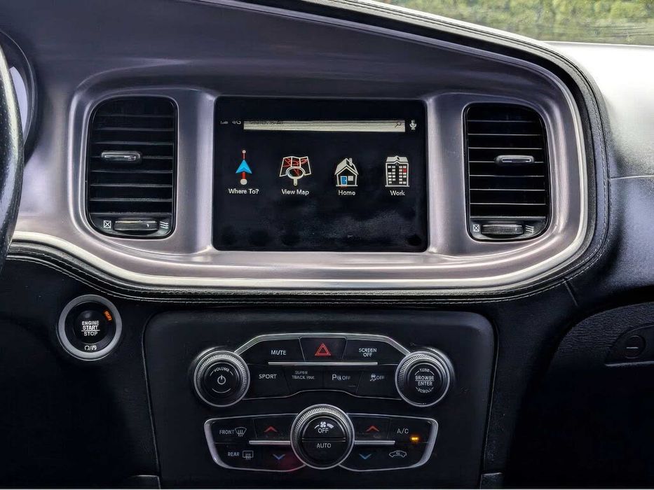 Dodge Charger      2019