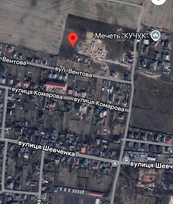 с.Тарасівка 25 соток під будівництво будинку, ділиться