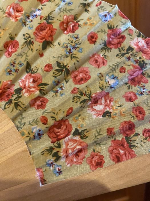 Leque florido como novo