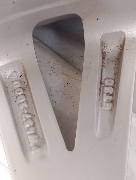 Koła Toyota orginalne  225/50R18
