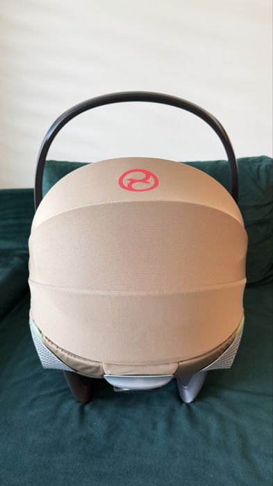 Автокрісло Cybex Platinum Cloud T i-Size - колекція Karolina Kurkova