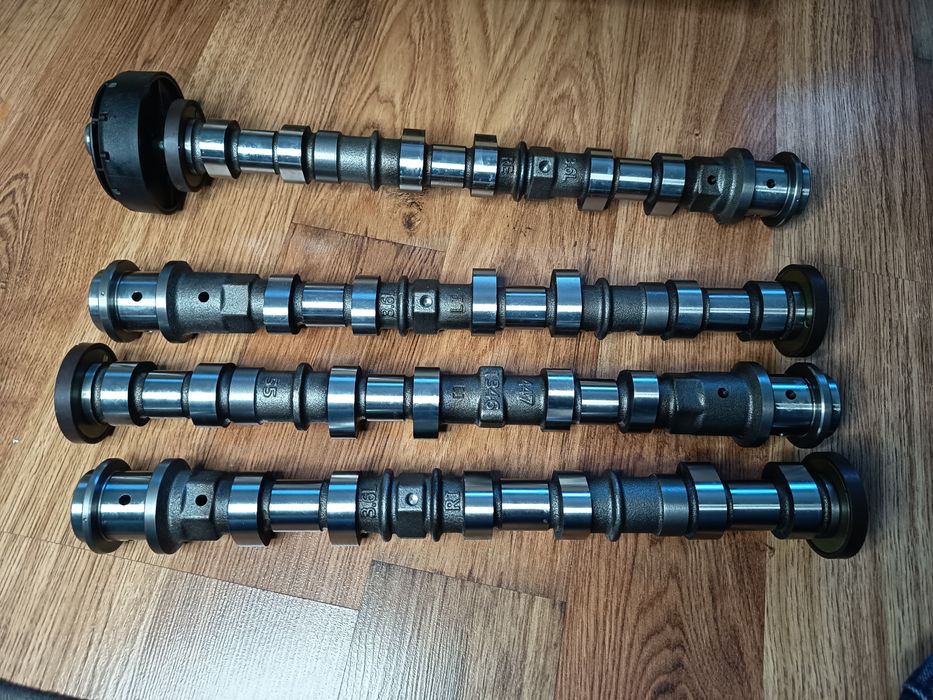 Wałki rozrządu Chrysler / Jeep / Dodge 3.6 Pentastar – komplet