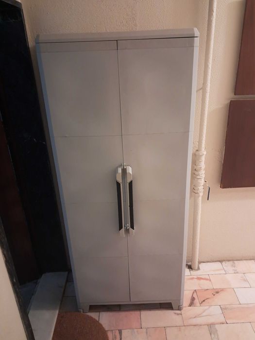 Armário em bom estado