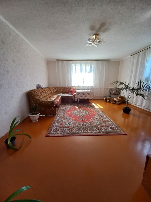 Продам добротний будинок в Глибочиці