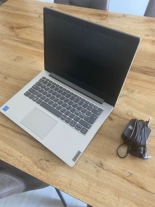 Computador portátil LENOVO Ideapad 1