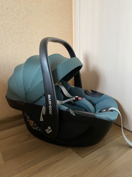 Автокрісло Maxi-Cosi Pebble 360 з народження до року