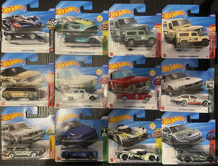 Hot Wheels novos 2025/6  embalados Honda Nissan Toyota JDM Range Rover