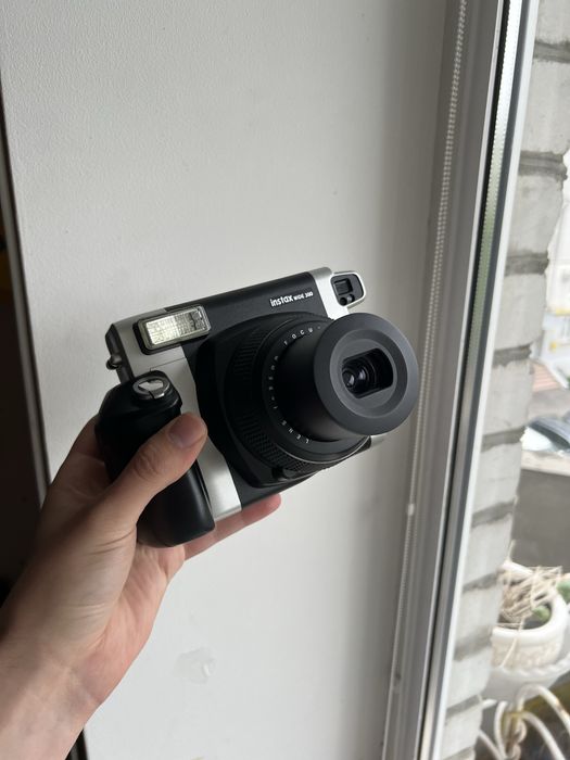 Fujifilm Instax Wide 300 Полароід