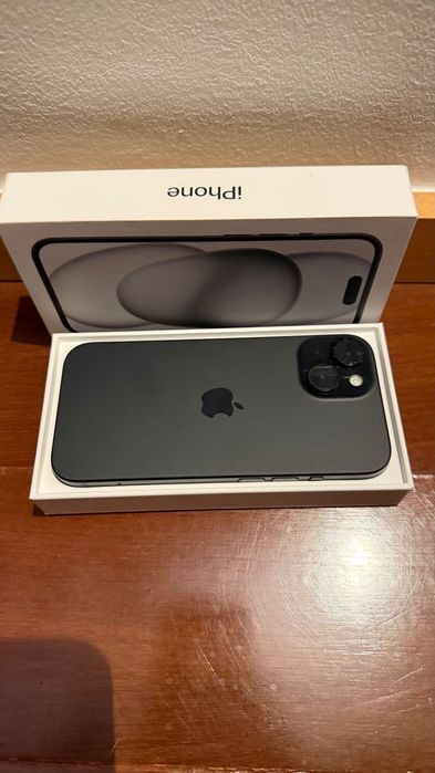 iPhone 15 - 256GB - com garantia