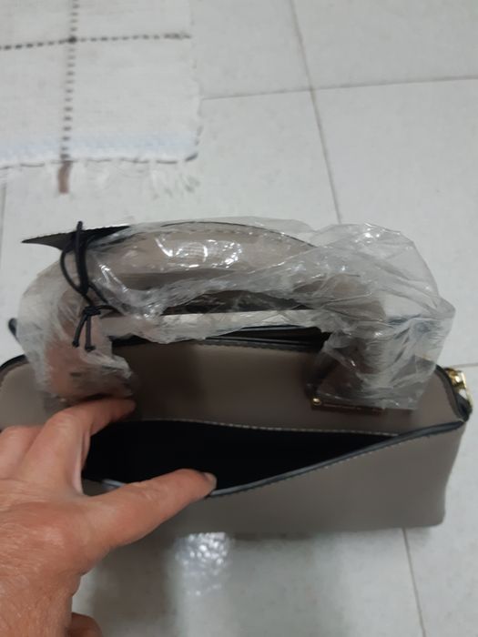 Mala da Parfois cinza claro