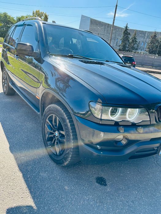 Продам BMW x5 e 53