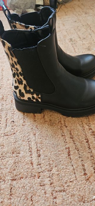 Sprzedam botki panterka