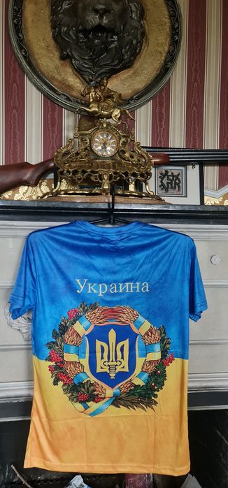 Футболка с Украинской символикой