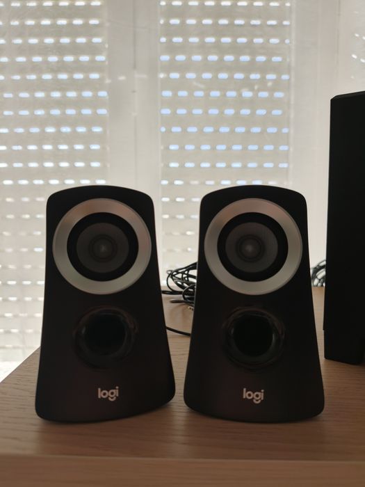 Sistema de som Logitech Z313