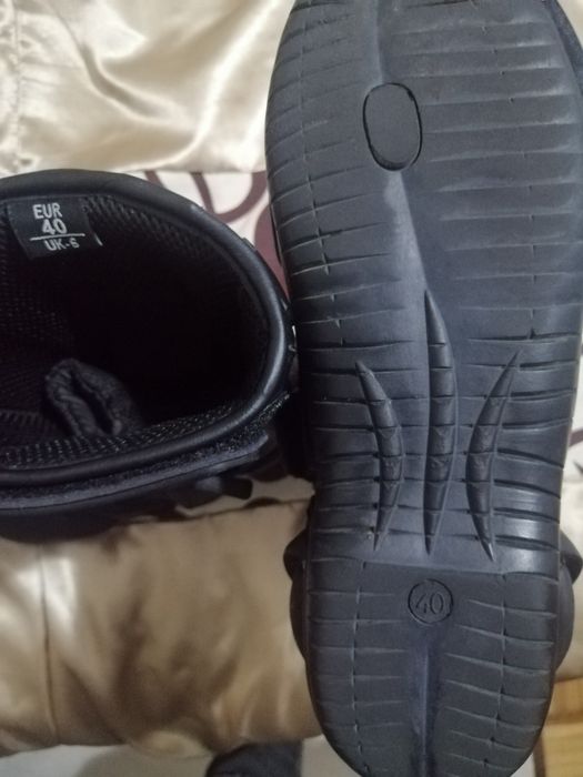 Botas motar em mt bom estado