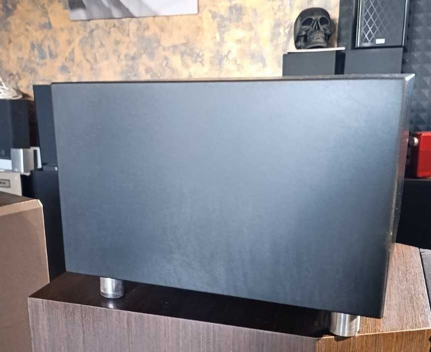 Loewe Subwoofer 525 з  6-канальним підсилювачем + кабеля