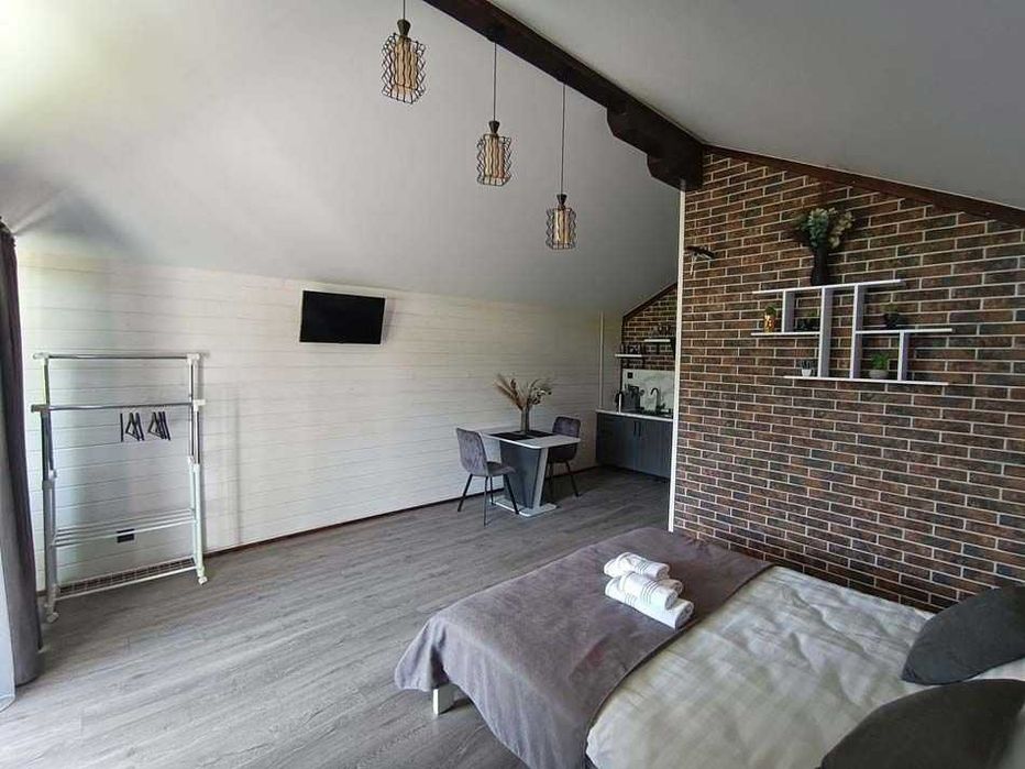 Котедж на 3-х осіб. Вид на гори