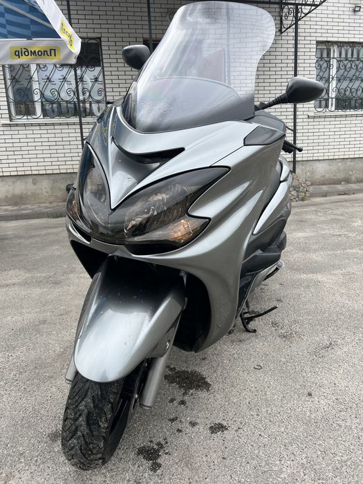 Продам  Yamaha majesty
