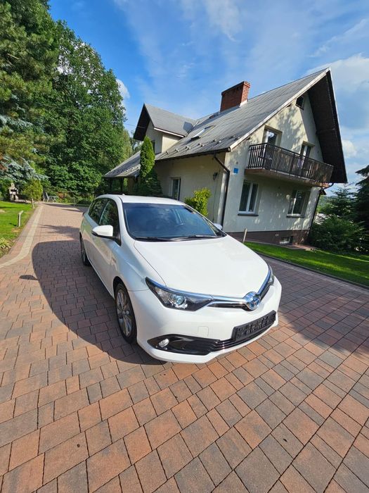 Toyota Auris 1.8 Hybryda  100% Bezwypadkowy