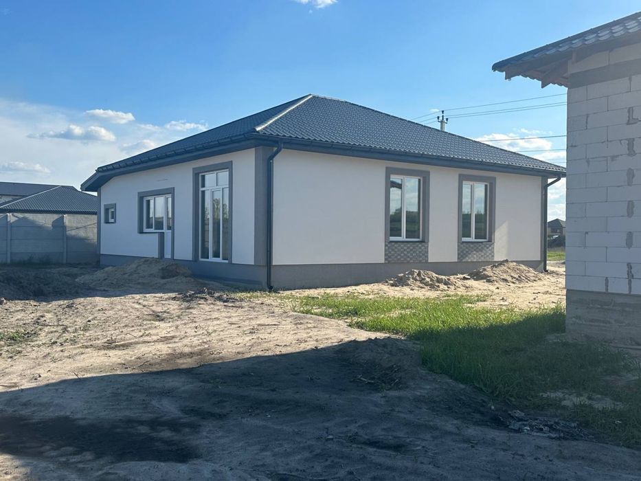 Продам окремий будинок 105 м.кв., 7,5 соток  - 75000 $
