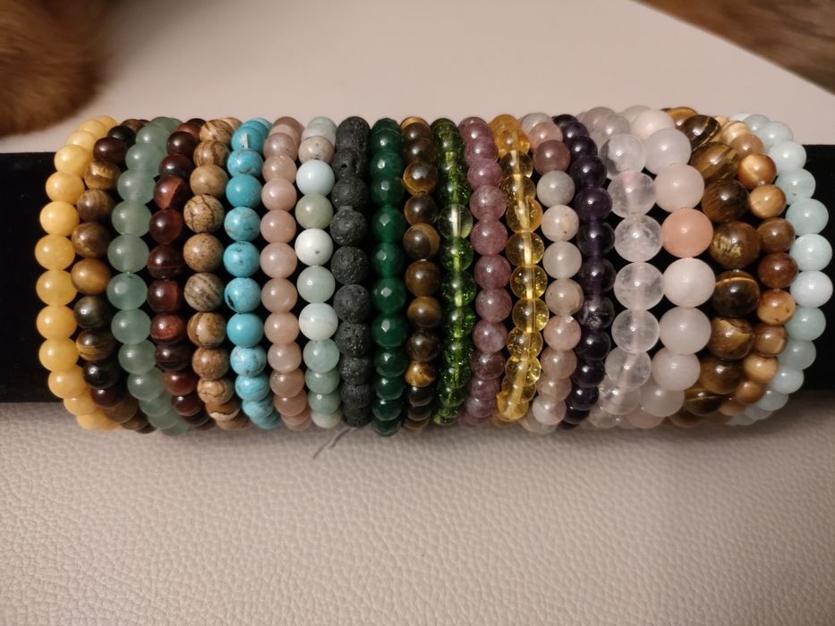 Bransoletki z kamieni naturalnych