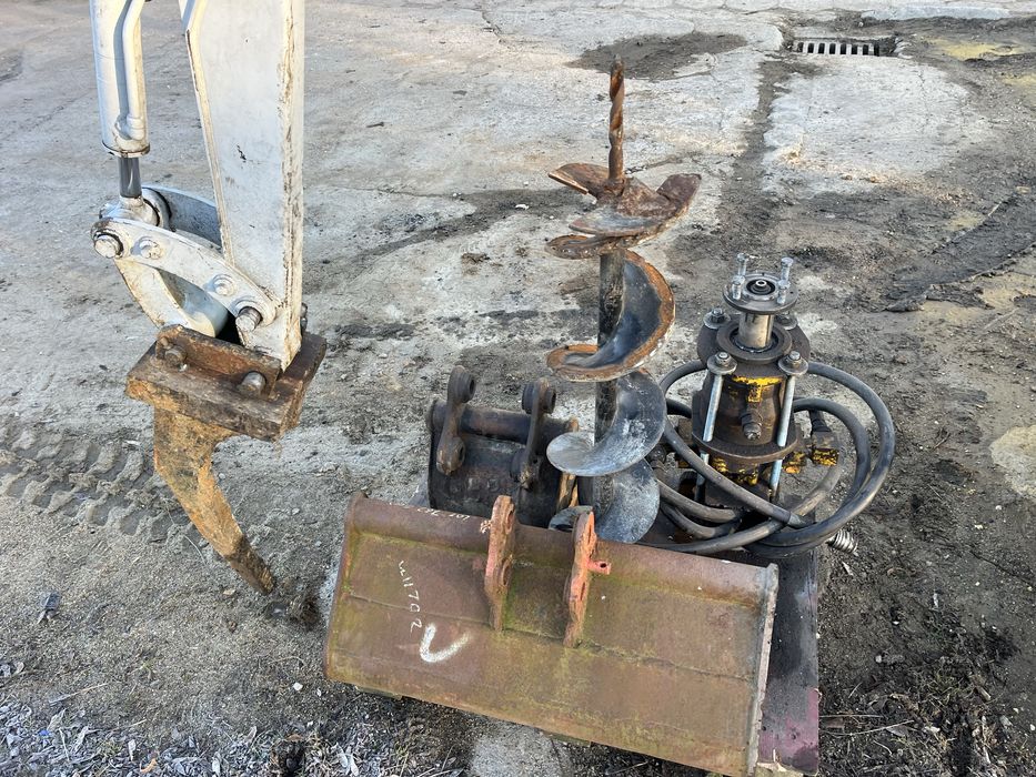 Minikoparka 1.5 Takeuchi