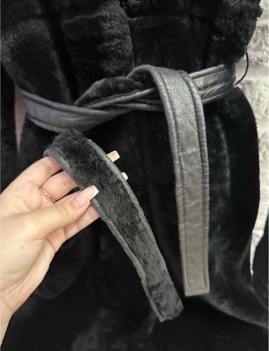 Продам натуральну шубу з мутон xs-s