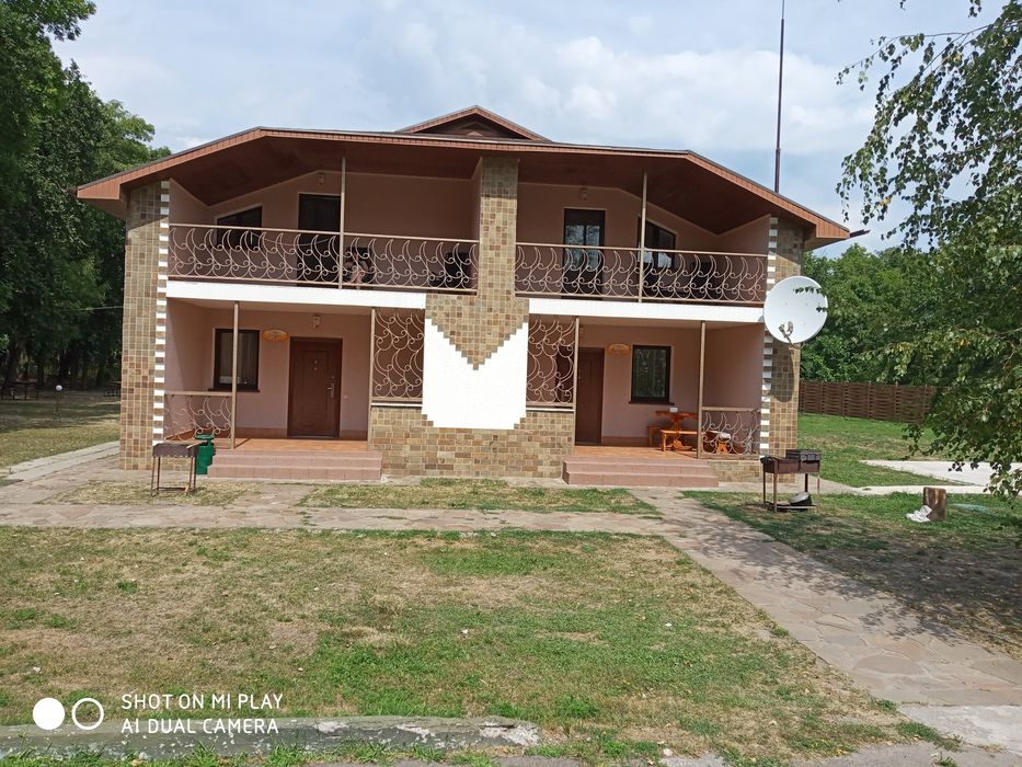 Продаётся база отдыха в лесу г. Новомосковска. Лучшее предложение!