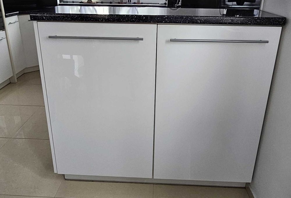 Meble kuchenne białe, połysk