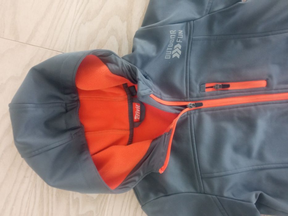 Bluza Softshell chłopięca z kapturem r.146-152