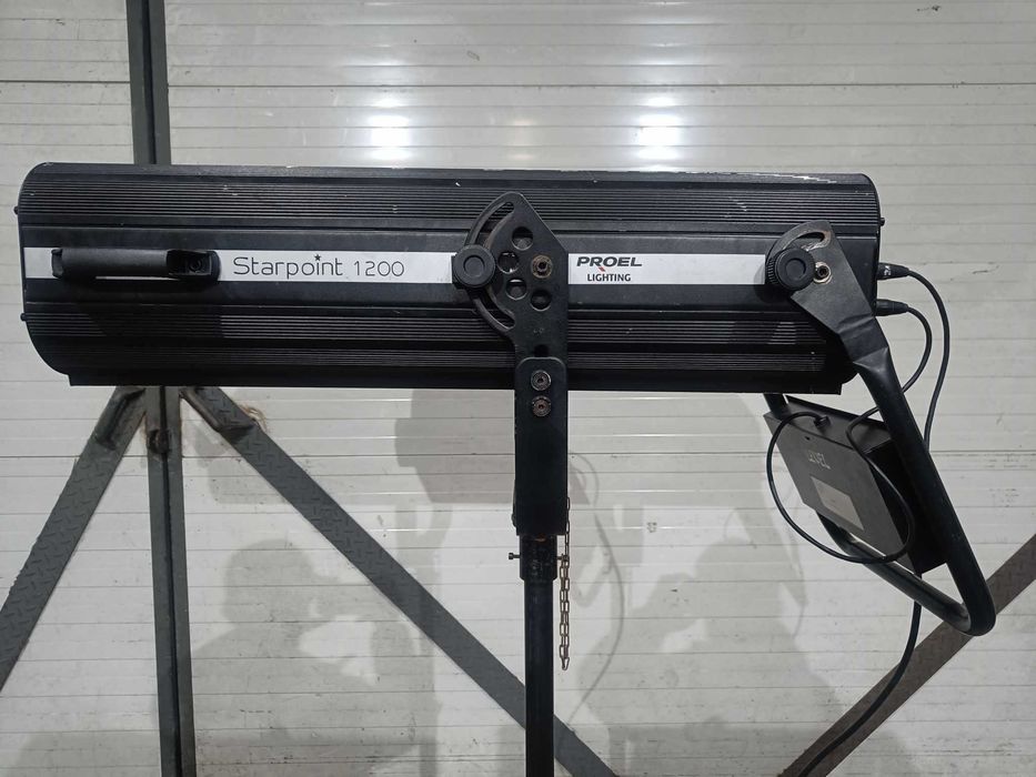 PROEL STARPOINT 1200 followspot reflektor prowadzący 1200W