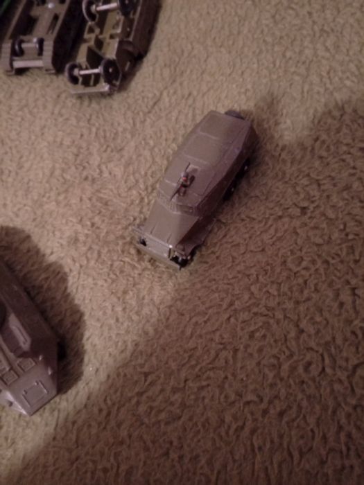 Старі машинки 1:43