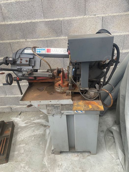 Serrote de fita industrial +engenho de furar