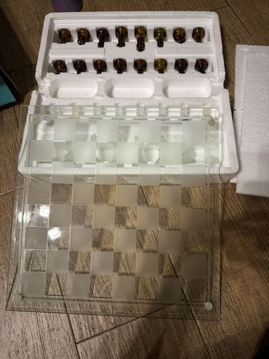Шахи скляні Glass chess set