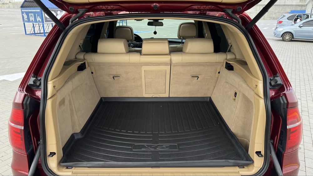 Продам BMW X5 E70 2012