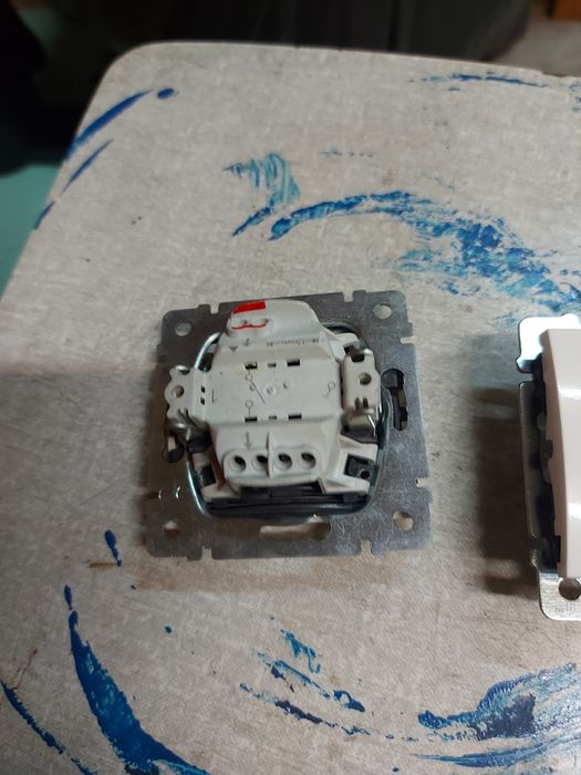 Botões legrand galea