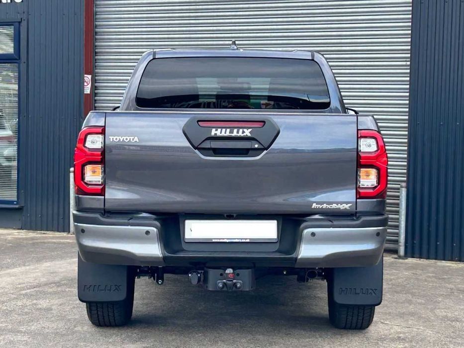 Wynajem auta osobowe Toyota Hilux 4x4 2025 HAK Pick-up HAK 3.5T -10%