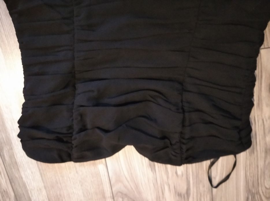 Czarna mini sukienka h&m