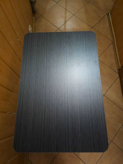 Stolik pod laptop regulowany
