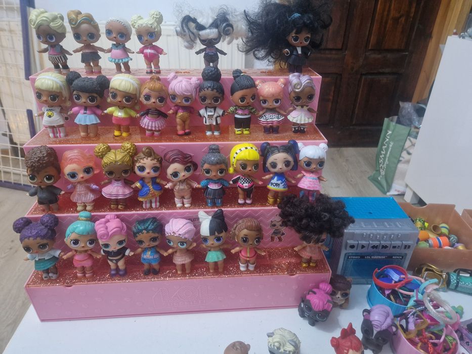 Laleczki lol suprise