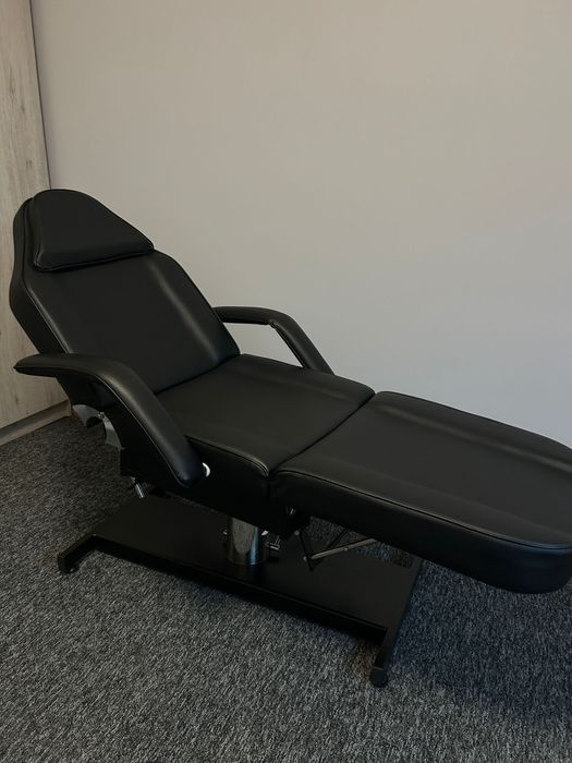 Fotel kosmetyczny z poduszką