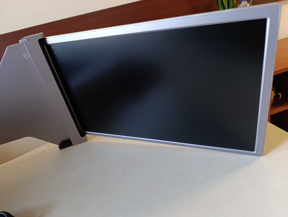 Портативний монітор з трьома екранами 15.6″ 1920×1080 IPS HDR + сумка