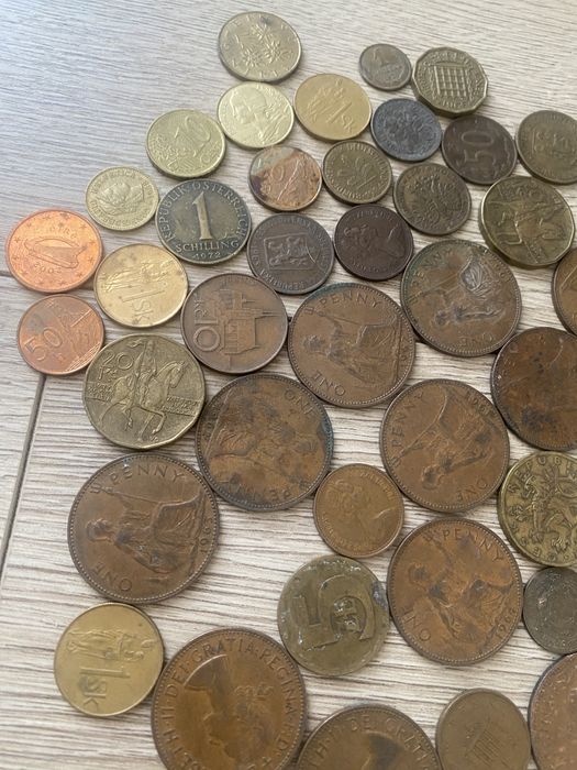 Monety miedziane i srebrna