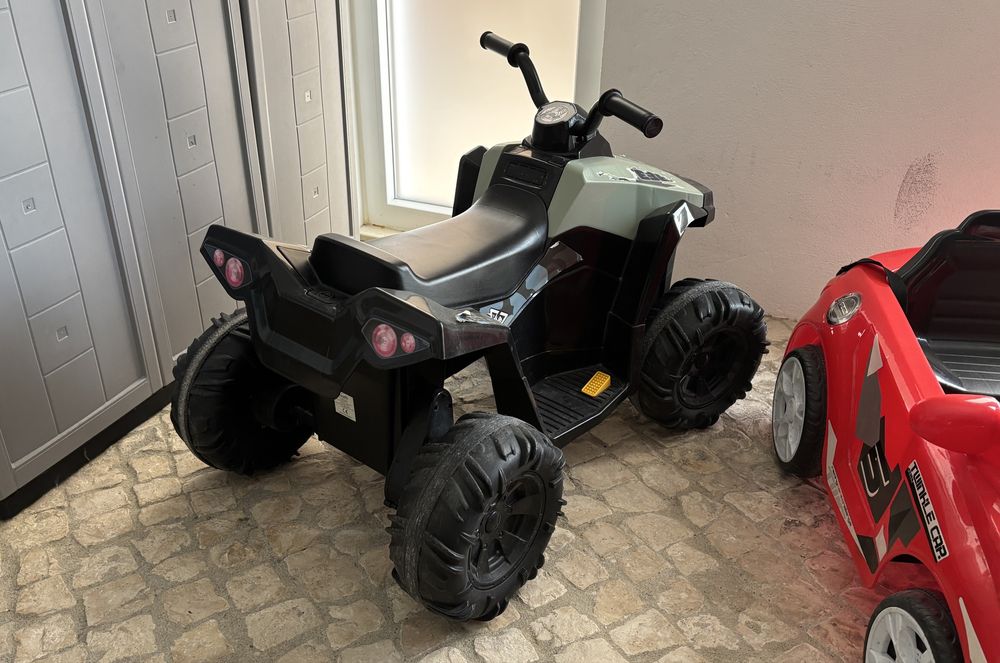 FEBER Moto 4 Eletrica Criança Quad Bike