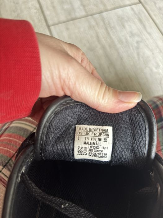 Чоловічі кросівки Adidas, 41,5 розмір, натуральна шкіра